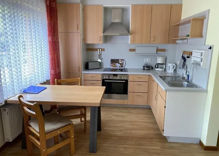 Sonnenhof 4 アパート *